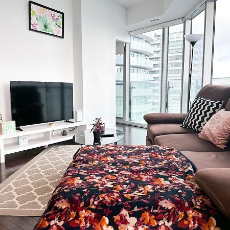Luxury 2 Bedrooms With Lakeview Cn Tower Entertainment District Rogers Centre Toronto Ngoại thất bức ảnh