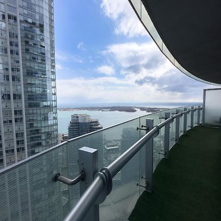 Luxury 2 Bedrooms With Lakeview Cn Tower Entertainment District Rogers Centre Toronto Ngoại thất bức ảnh