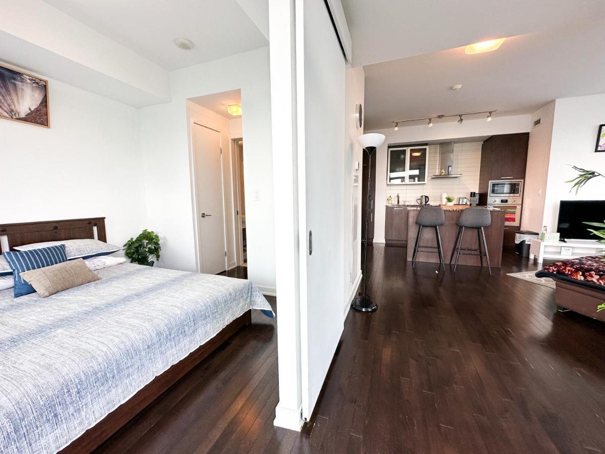 Luxury 2 Bedrooms With Lakeview Cn Tower Entertainment District Rogers Centre Toronto Ngoại thất bức ảnh