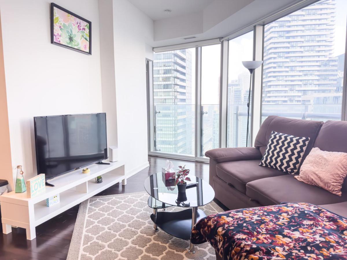 Luxury 2 Bedrooms With Lakeview Cn Tower Entertainment District Rogers Centre Toronto Ngoại thất bức ảnh