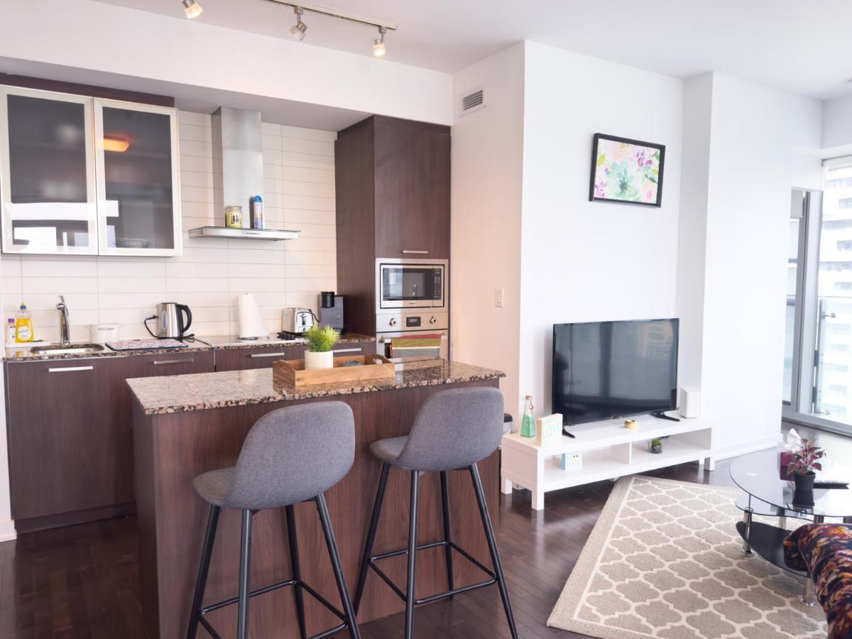 Luxury 2 Bedrooms With Lakeview Cn Tower Entertainment District Rogers Centre Toronto Ngoại thất bức ảnh